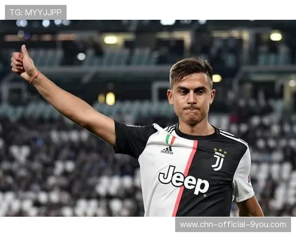 尤文图斯中前场换位带来混乱，角球后点补射建功